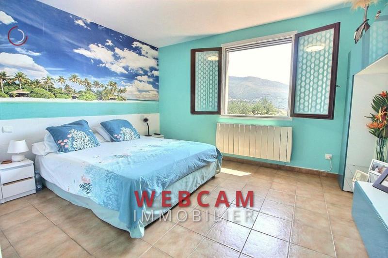 Maison - 146 m² - 5 pièces