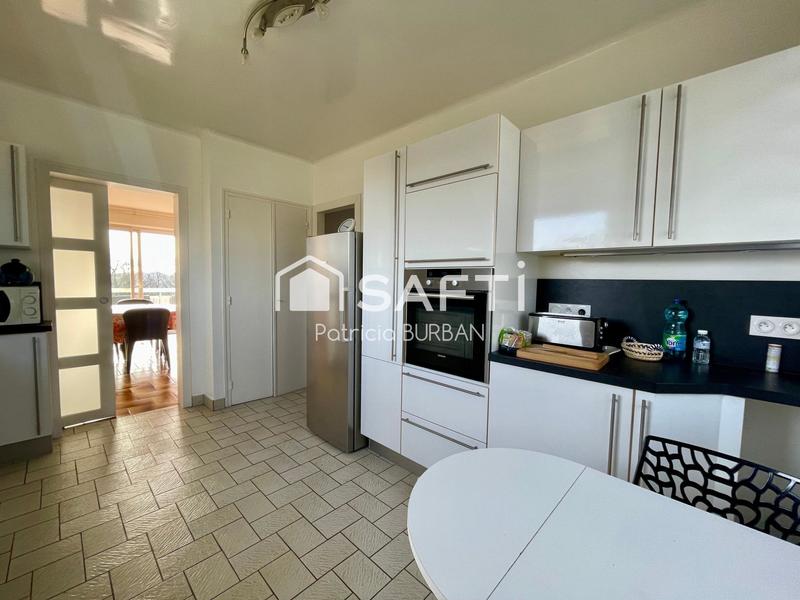 Maison - 177 m² - 7 pièces