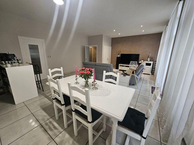 Appartement - 120 m² - 5 pièces