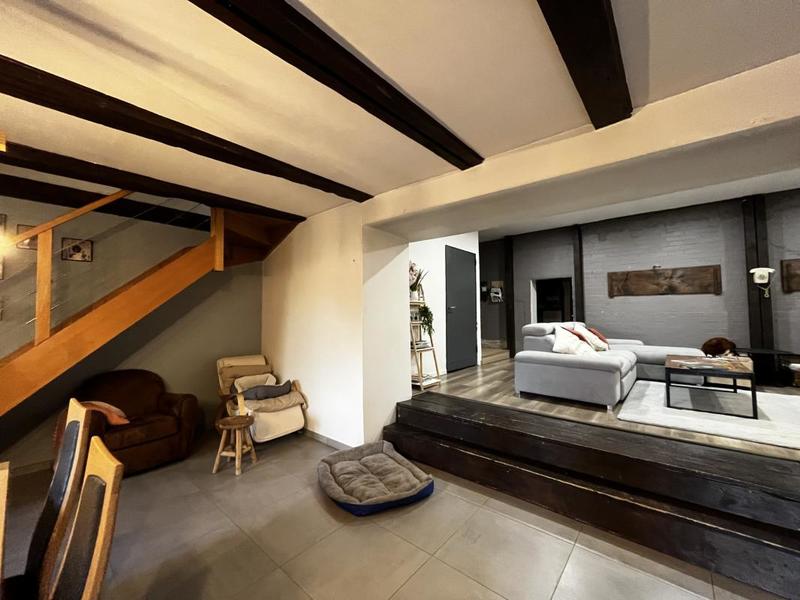 Maison - 254 m² - 7 pièces