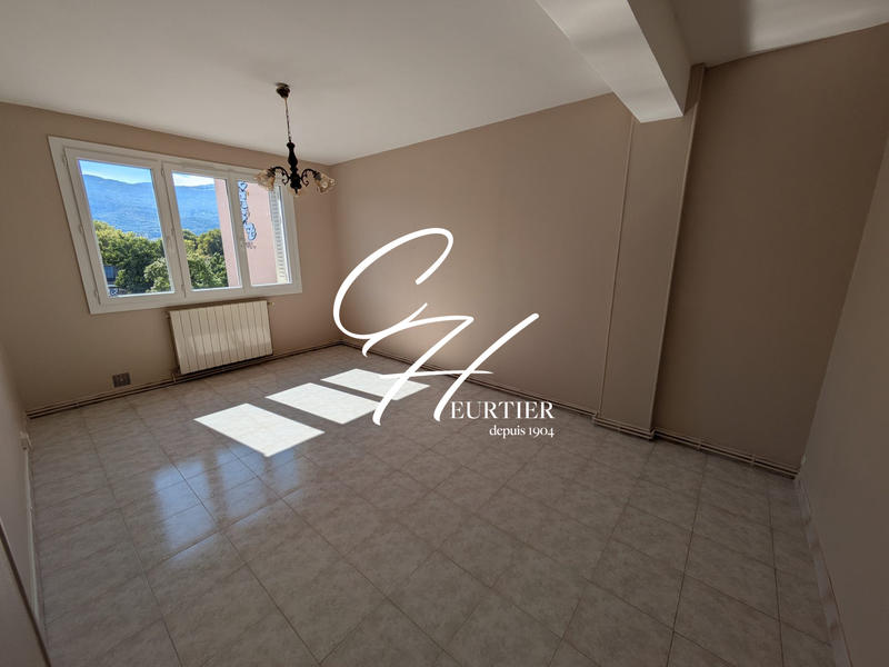 Appartement - 66 m² - 4 pièces