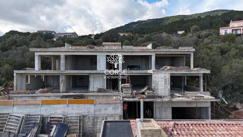 Propriété - 494 m² - 6 pièces