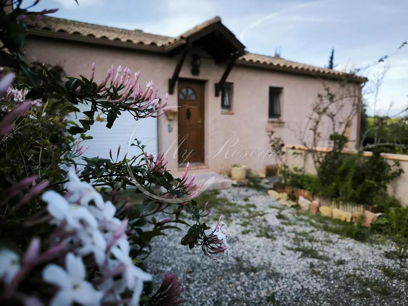 Villa - 90 m² - 4 pièces