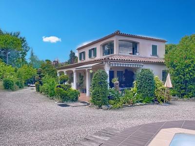 Villa - 196 m² - 6 pièces