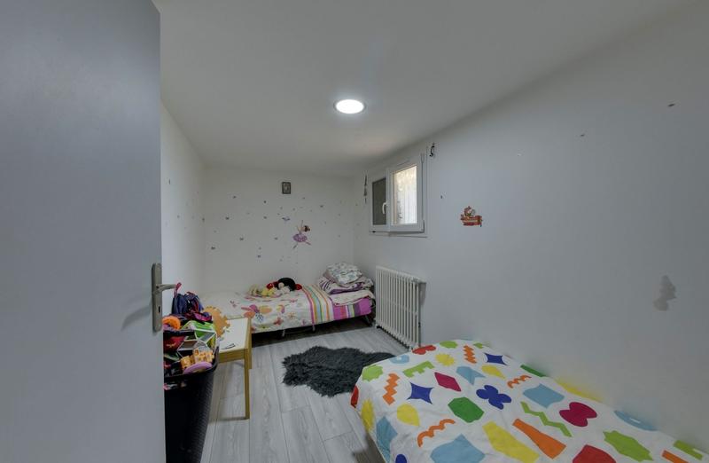 Maison traditionnelle - 228 m² - 8 pièces