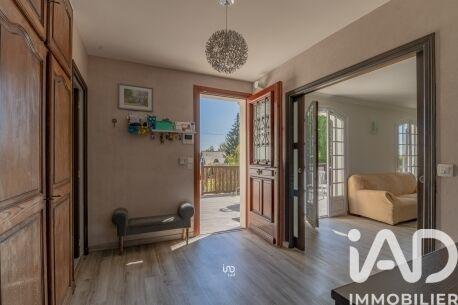 Maison - 185 m² - 8 pièces