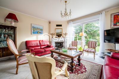 Villa - 208 m² - 6 pièces