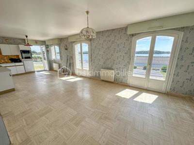 Maison - 102 m² - 5 pièces