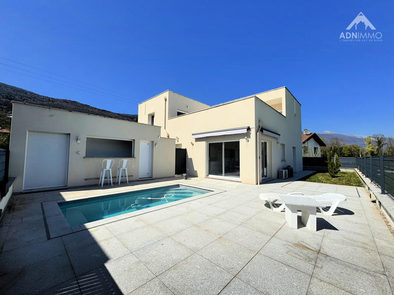 Maison - 155 m² - 5 pièces