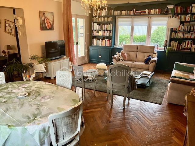 Bureau - 299 m² - 8 pièces