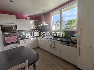 Maison - 90 m² - 5 pièces