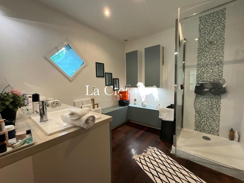 Villa - 190 m² - 7 pièces