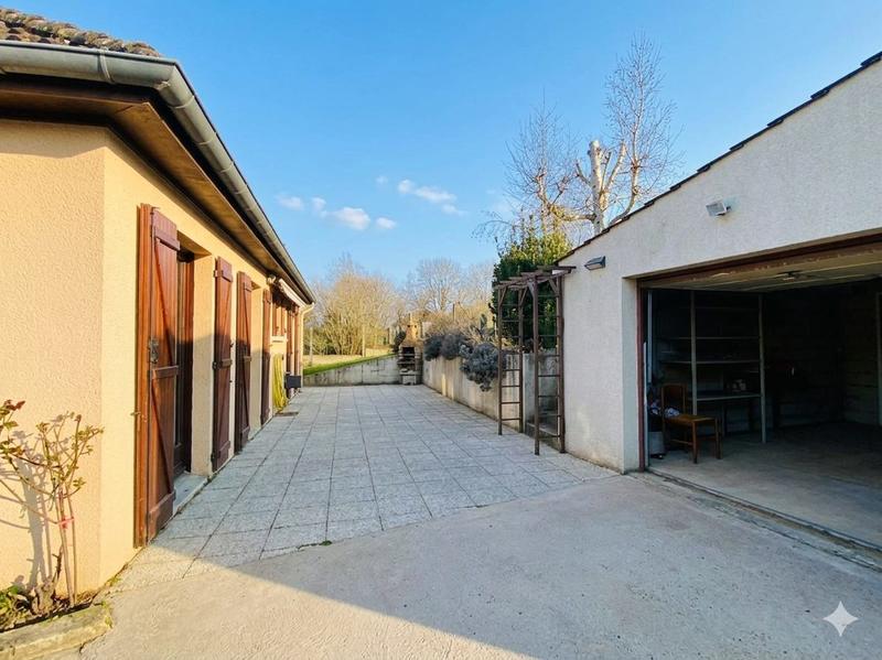 Maison - 93 m² - 5 pièces