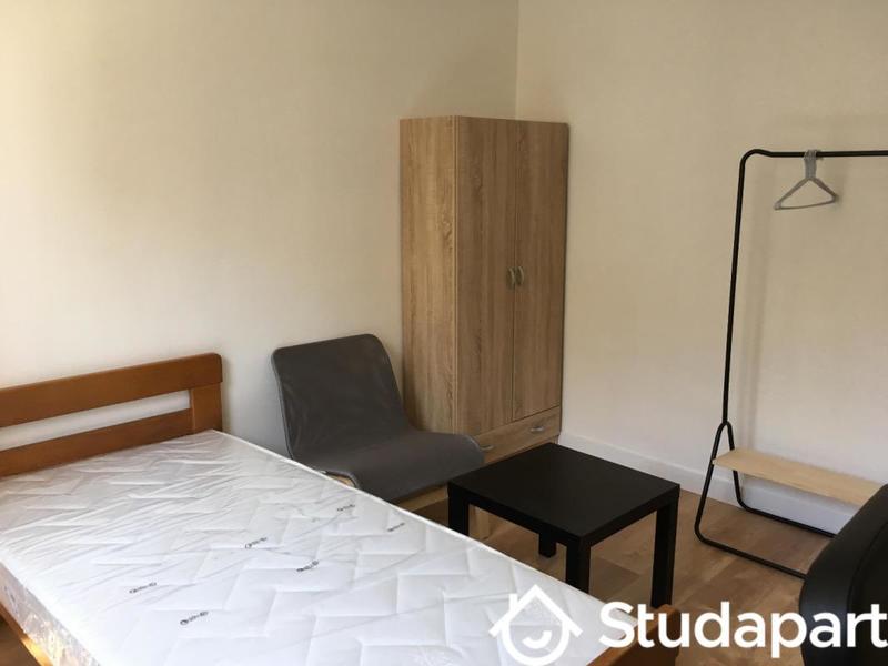 Chambre - 13 m² - 1 pièce
