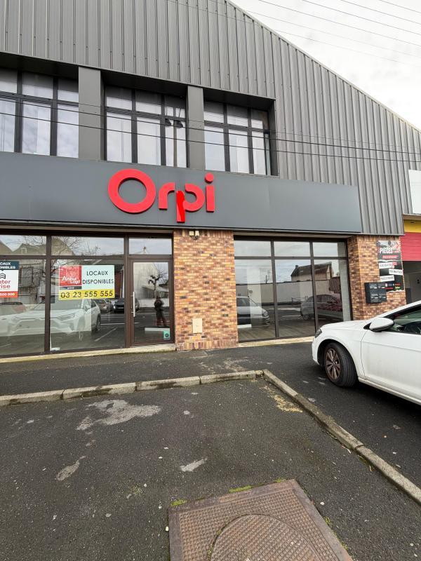 Local commercial - 240 m²