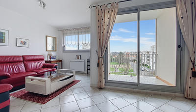 Appartement - 98 m² - 5 pièces