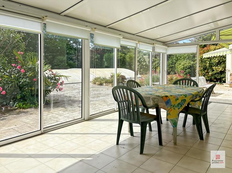 Maison - 213 m² - 8 pièces