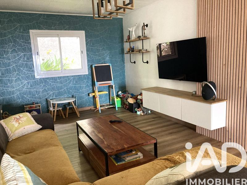 Maison - 214 m² - 8 pièces