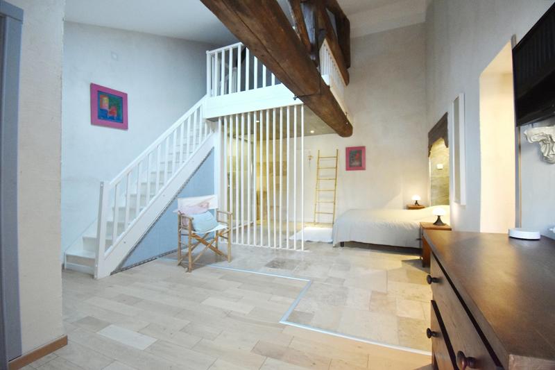 Maison - 419 m² - 9 pièces