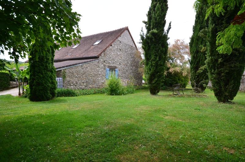 Maison - 210 m² - 6 pièces