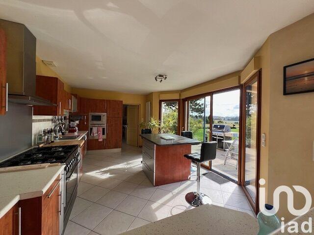 Maison de maîtres - 204 m² - 7 pièces