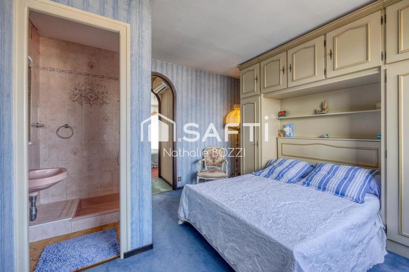 Appartement - 155 m² - 6 pièces