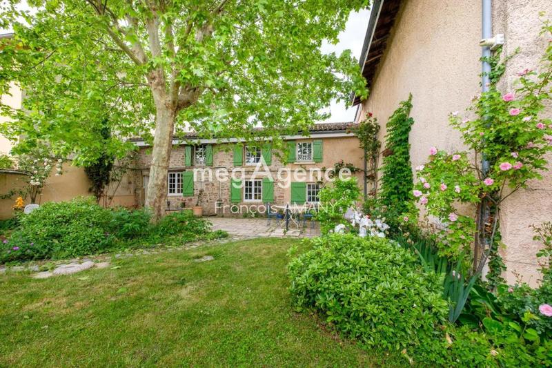 Maison en pierre - 250 m² - 8 pièces