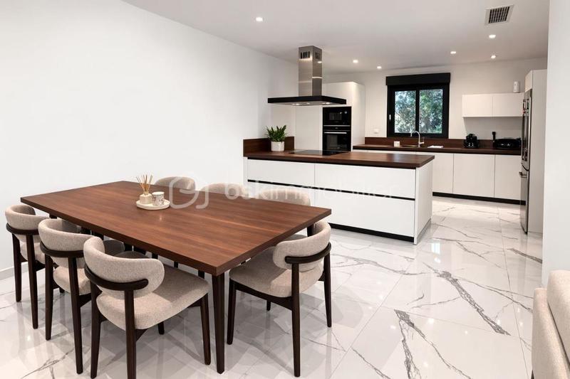 Maison - 123 m² - 5 pièces