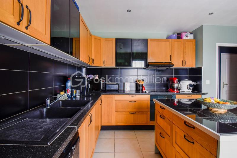 Maison - 158 m² - 7 pièces