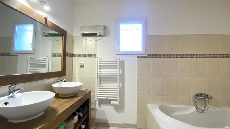 Maison - 122 m² - 4 pièces