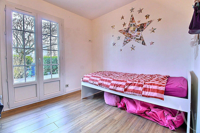 Maison - 157 m² - 8 pièces