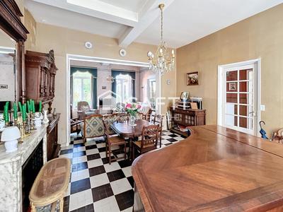 Maison de maîtres - 206 m² - 9 pièces