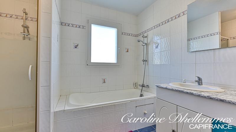 Maison - 144 m² - 7 pièces