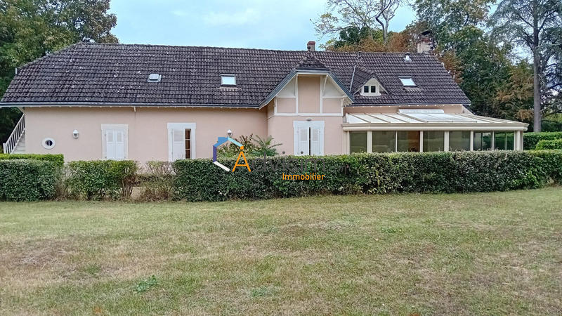 Villa - 245 m² - 8 pièces