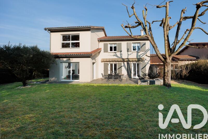 Maison - 166 m² - 6 pièces