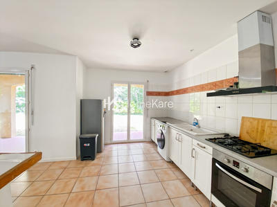 Maison - 140 m² - 6 pièces