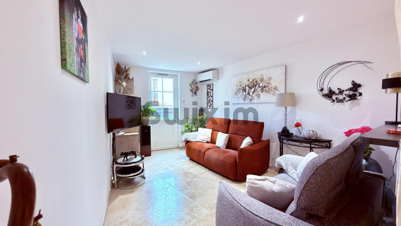 Maison de village - 180 m² - 8 pièces