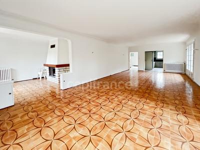 Maison - 142 m² - 6 pièces