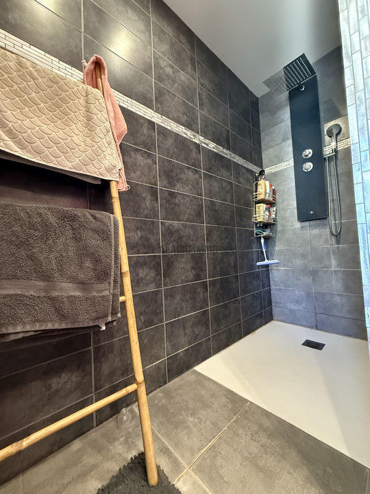 Maison - 98 m² - 4 pièces