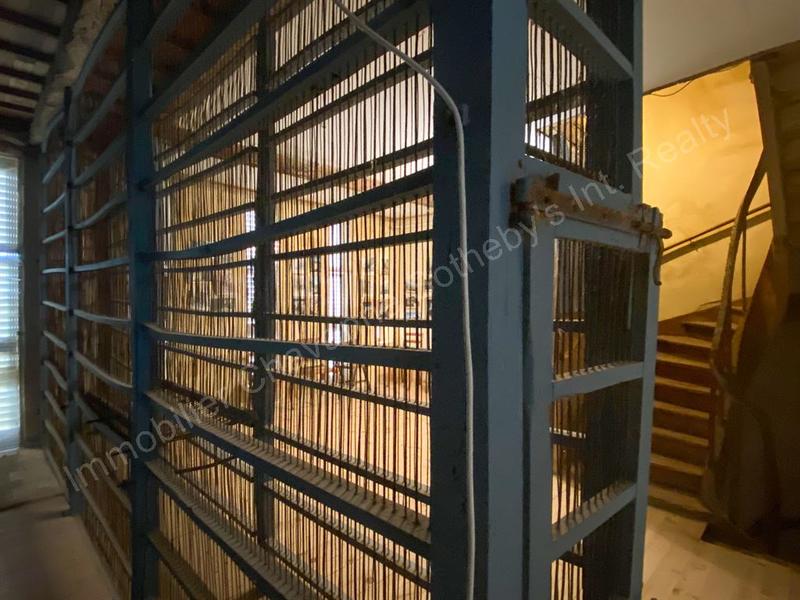 Château - 400 m² - 9 pièces