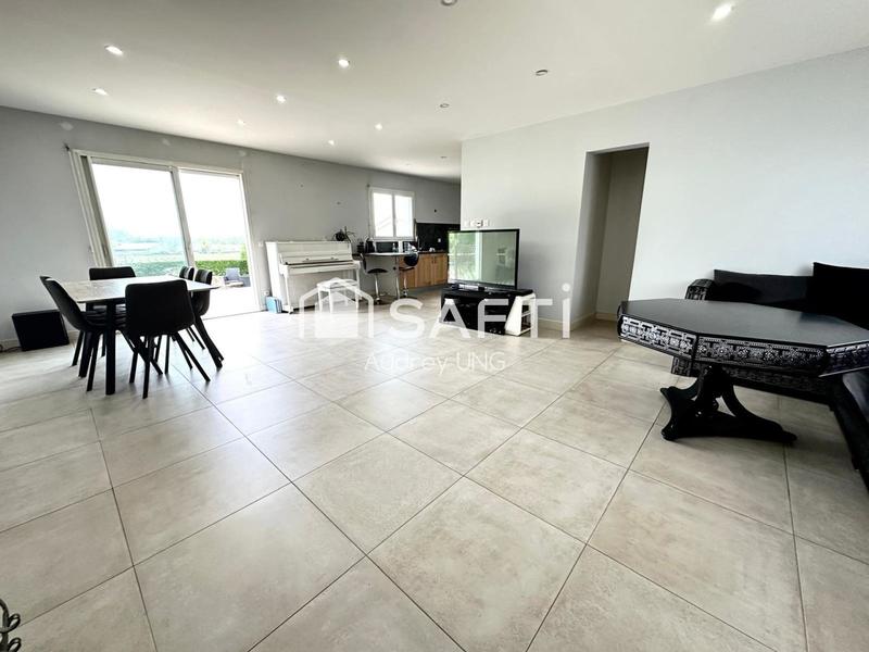 Maison - 115 m² - 6 pièces