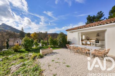 Maison - 109 m² - 5 pièces