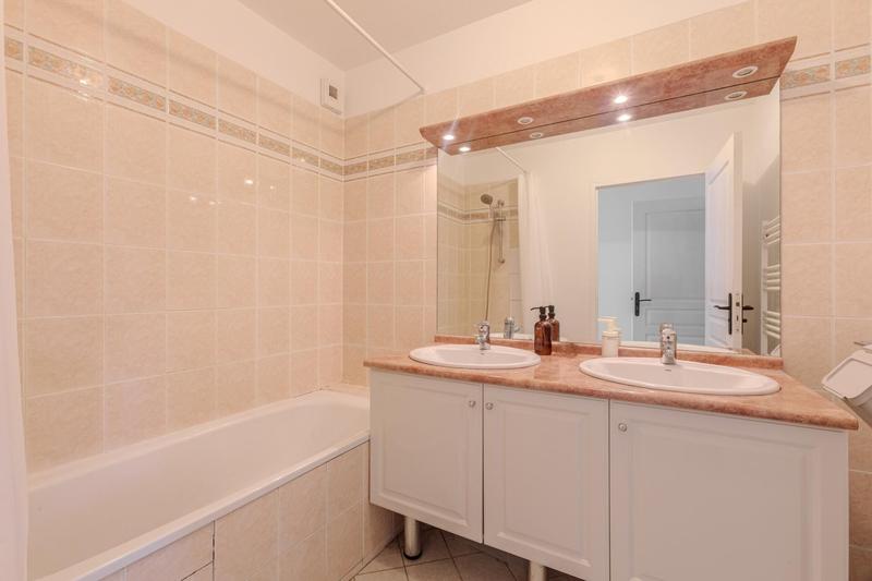 Appartement - 82 m² - 4 pièces