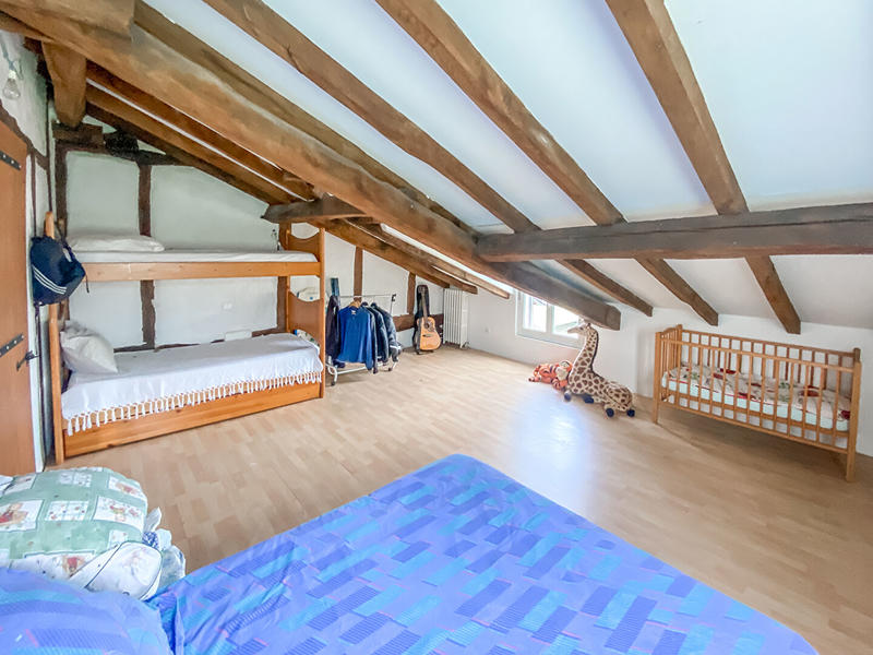 Maison - 400 m² - 7 pièces