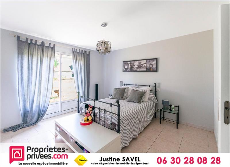 Maison - 225 m² - 8 pièces