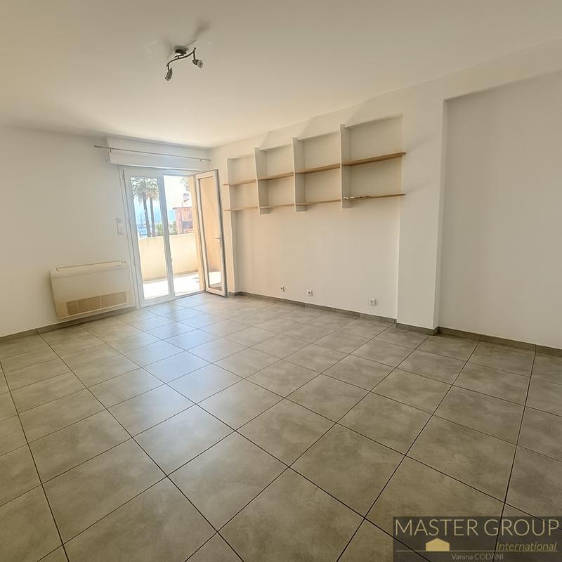 Appartement - 97 m² - 4 pièces