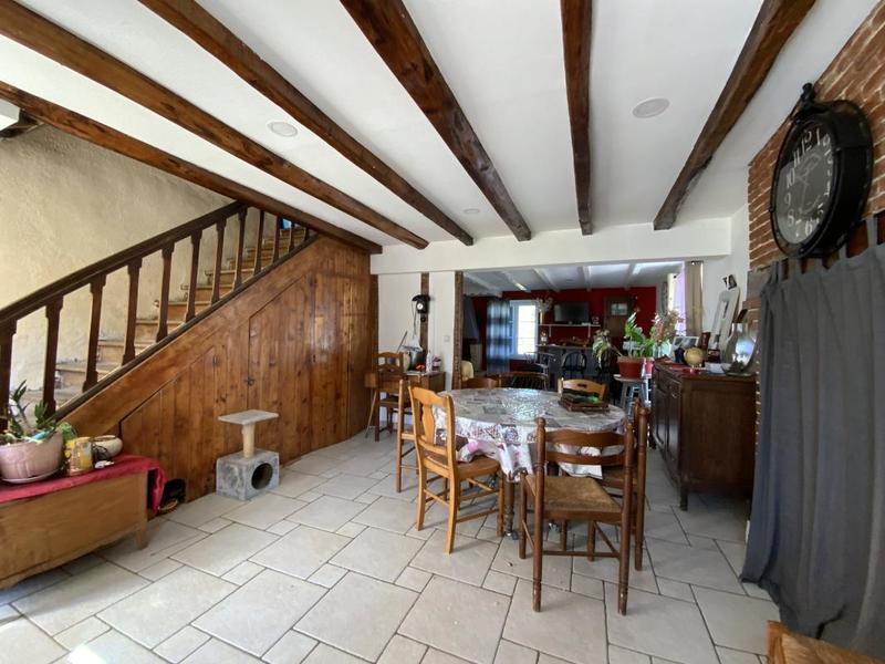 Maison - 121 m² - 6 pièces