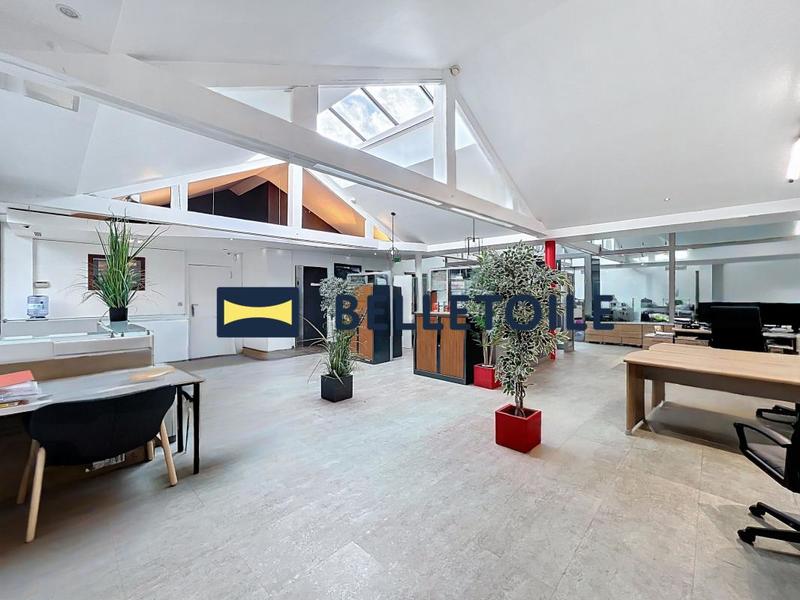 Local commercial - 472 m²