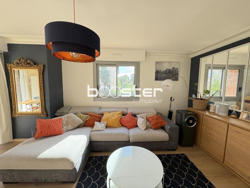 Appartement ancien - 87 m² - 4 pièces