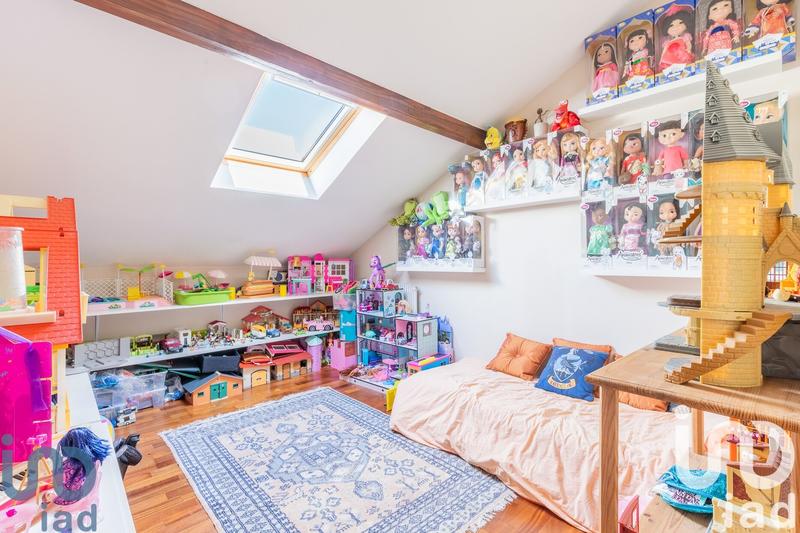 Maison - 140 m² - 6 pièces